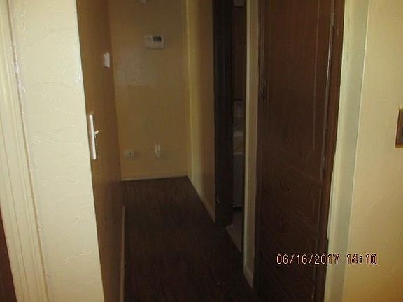 5th image of 905 Fontana Ln
