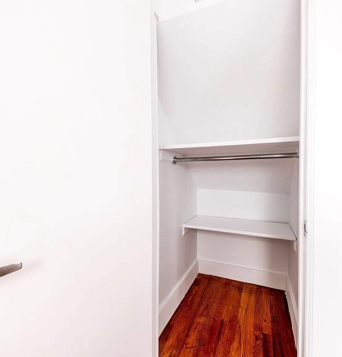 Queen bedroom in 3 bed/1 bath home in Bushwick #1848 B — Photo 4