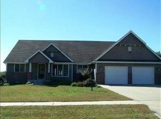 3247 NW 32nd St, Topeka, KS 66618