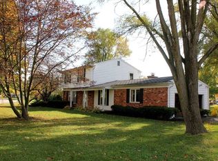 5423 S Dyewood Dr, Flint, MI 48532