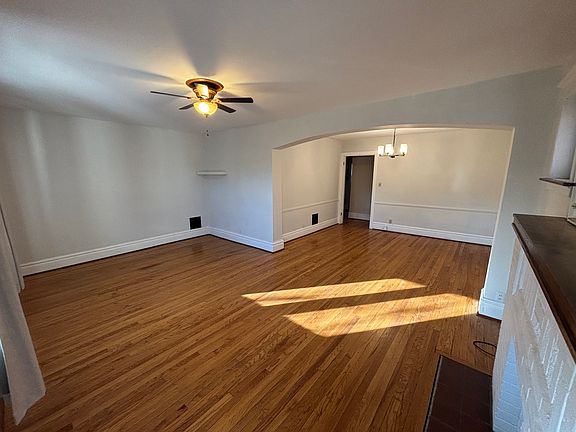2nd image of 5459 Holly Hills Ave #1