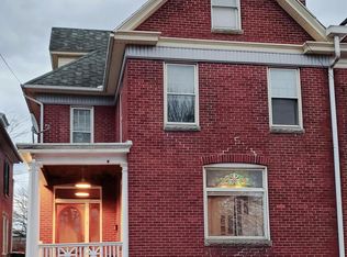 13 N Grant St, Waynesboro, PA 17268