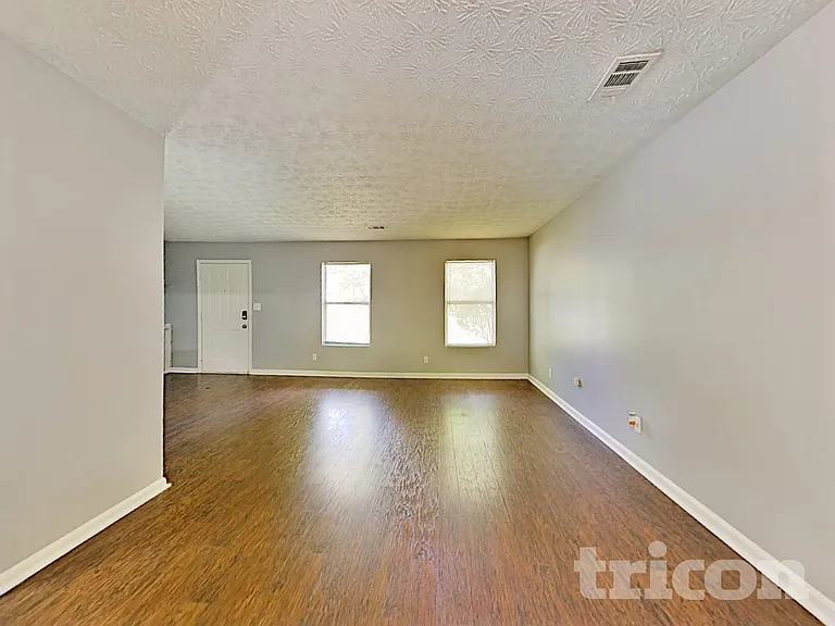 3341 Goldenchain Dr — Photo 33
