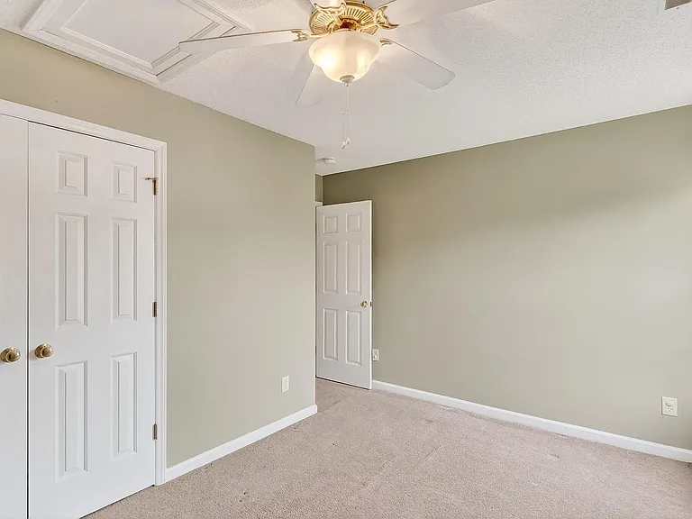 632 Waterford Dr — Photo 11