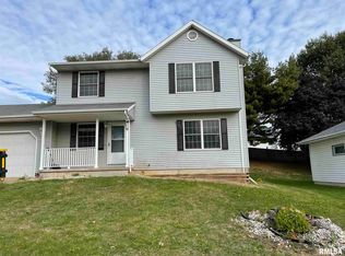 1410 W 49th St, Davenport, IA