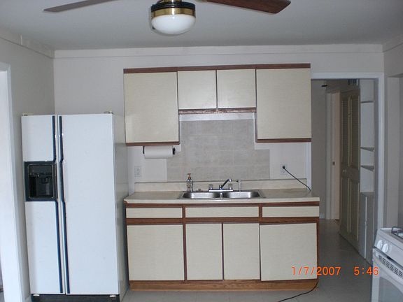 4th image of 22620 Furton St