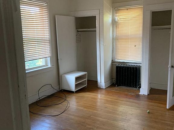 5th image of 2552 Beechwood Blvd