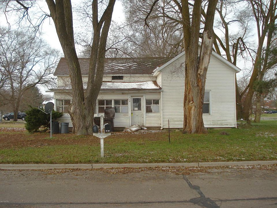 1st image of 116 S Bronson Ave