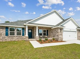7511 Hatteras Dr, Navarre, FL 32566