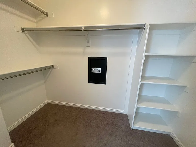 953 N Kings Crossing Dr — Photo 15