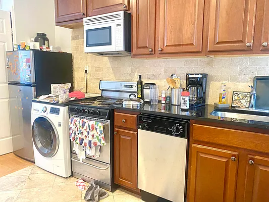 Rented by Corcoran | media 11