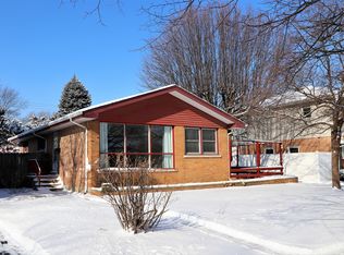 10716 Oak Ave, Chicago Ridge, IL 60415