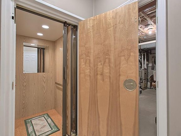 4th image of 101 Westchester Dr #6