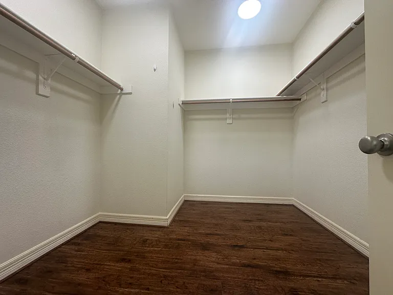 4717 Worchester Ln — Photo 24