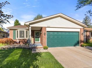 39629 Camp St, Harrison Township, MI 48045