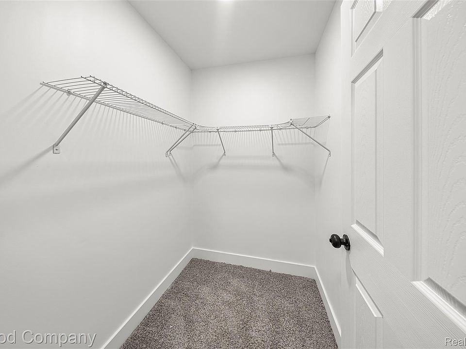 7495 Archdale St, photo 10