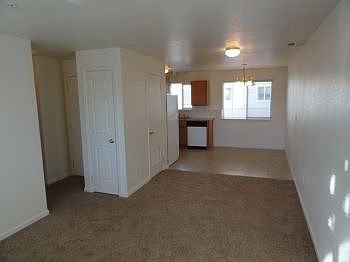 2nd image of 3014 W 7th St APT 4