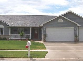 1230 Winchester Ave, Fond Du Lac, WI 54935
