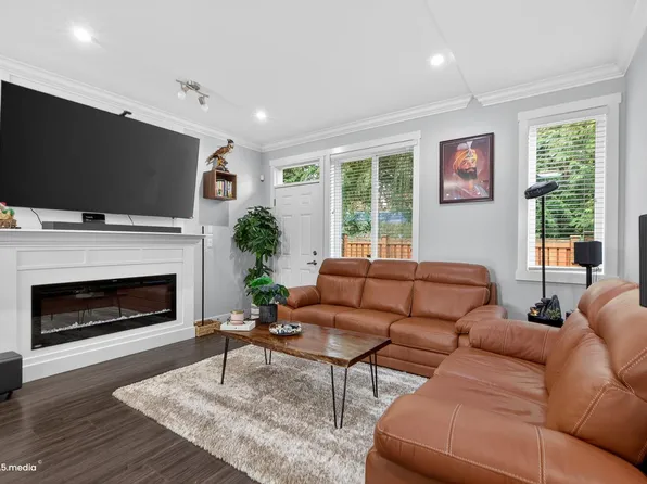 13670 62nd Ave #6, Surrey, BC V3X 0H8
