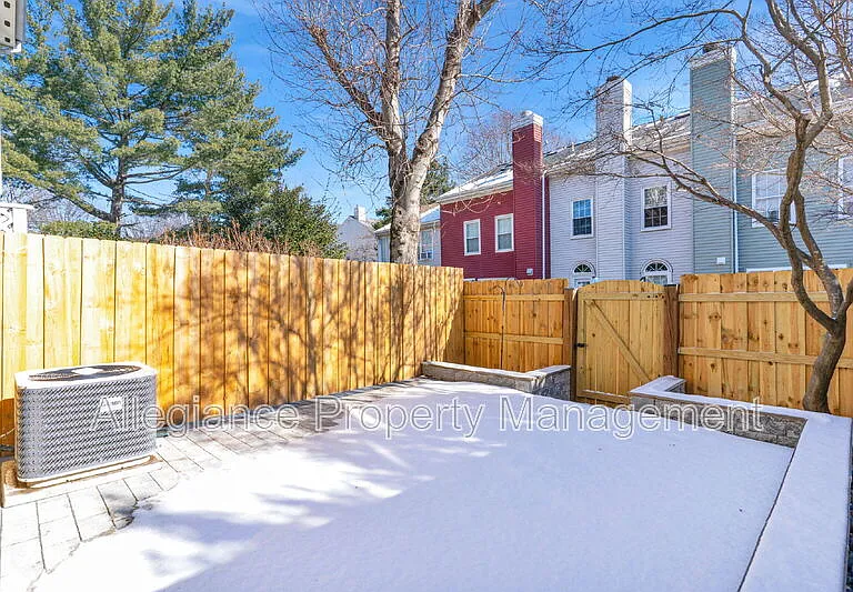 6630 Medinah Ln — Photo 33
