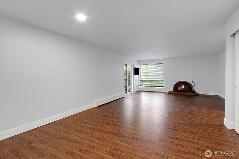 5th image of 7425 Ruby Drive SW #C6