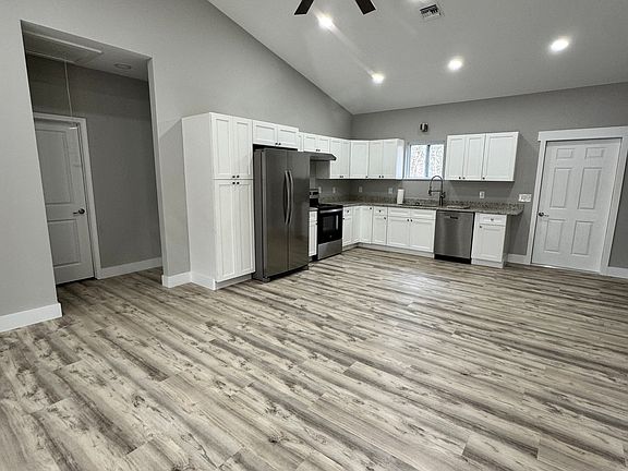 2nd image of 194 Frank Christian Rd