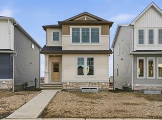 548 W Bridgeport St, Chestermere, AB T1X 3E6