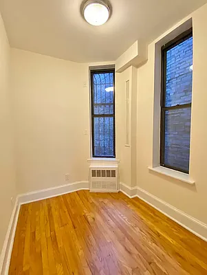 Rented by Waverly Realty Associates | media 26