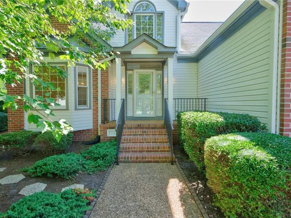 509 Birkdale Ct, Yorktown, VA 23693