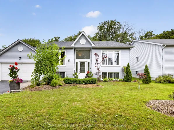 22 Michael St, Angus - Borden Cfb-bfc, ON L3W 0M4