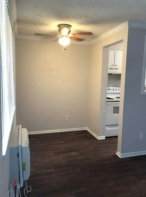 2nd Month rent is FREE and $250.00 off the move in rent! — Photo 1