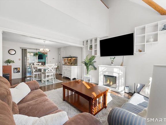 3rd image of 21 Irene Avenue