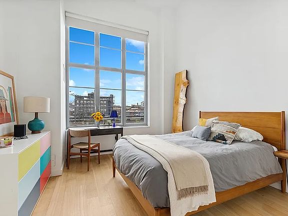 4th image of 27-28 Thomson Ave #224