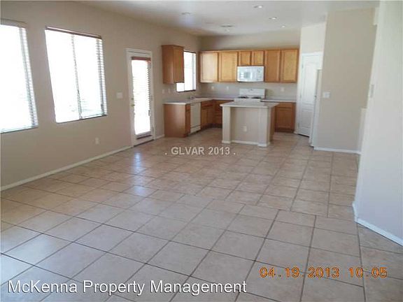 3rd image of 516 Blackbird Knoll Ct
