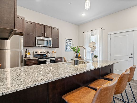 Breeze - 1 Bed / 1 Bath - 682 Sq.Ft.