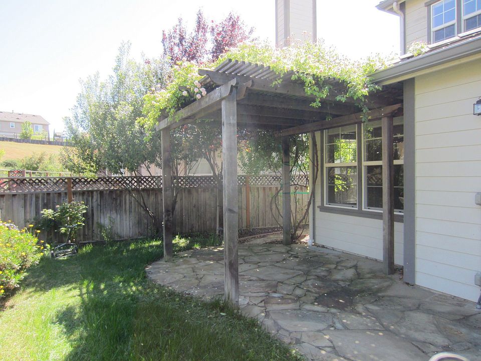 1st image of 8120 Carlisle Way