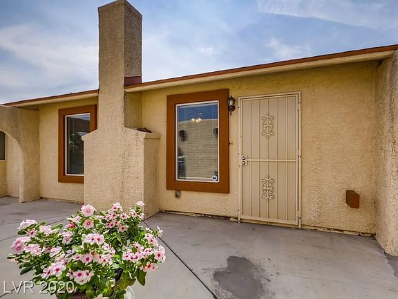 3rd image of 2251 Buckboard Ln