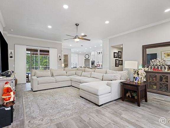 4th image of 3531 Autumn Glen Dr