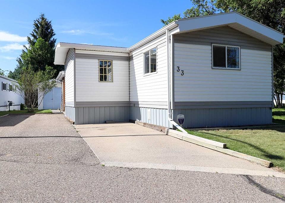 1st image of 2300 13th St N #33
