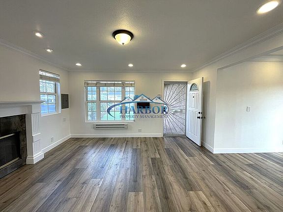 5th image of 1226 W Don St