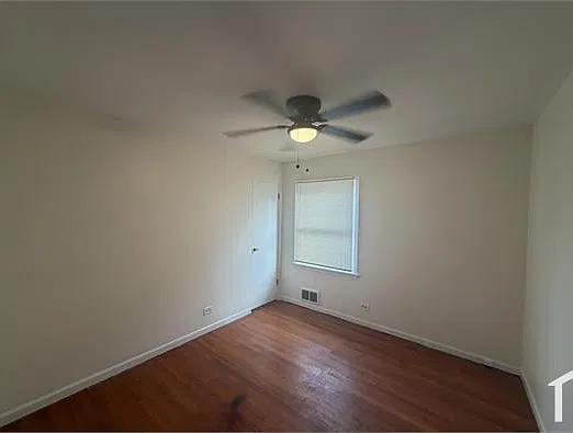 3 bed, $2,300 — Photo 3