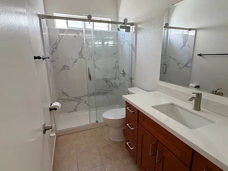2336 Woodhill Dr — Photo 8