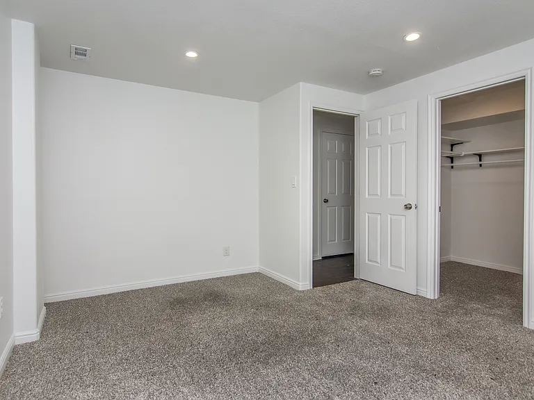 6567 W Sunrise Oak Dr — Photo 4