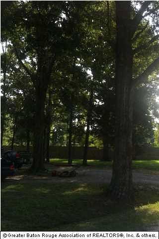 2nd image of 3212 Shaw Cemetery Rd