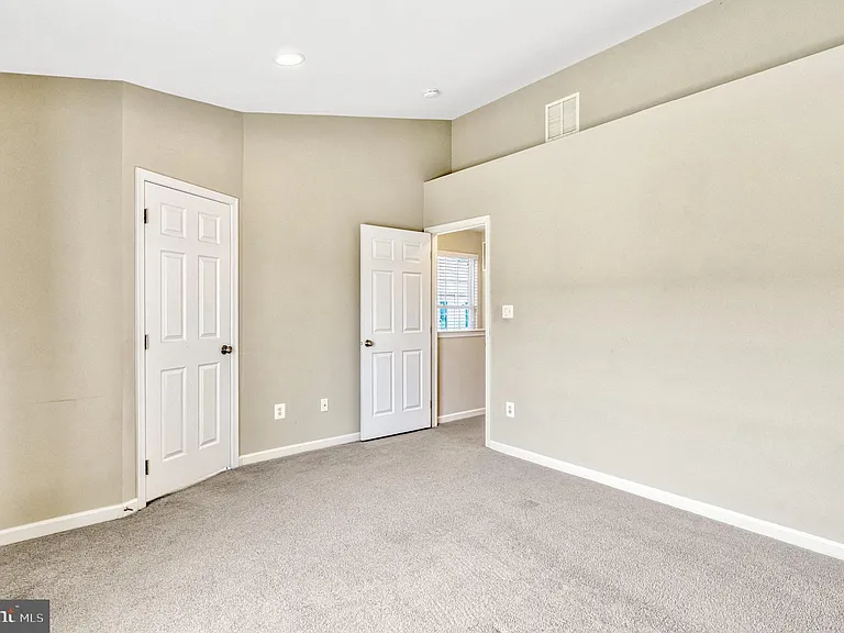 25368 Shipley Ter — Photo 17