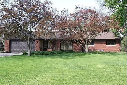 1st image of 9511 W Meadow Park Dr