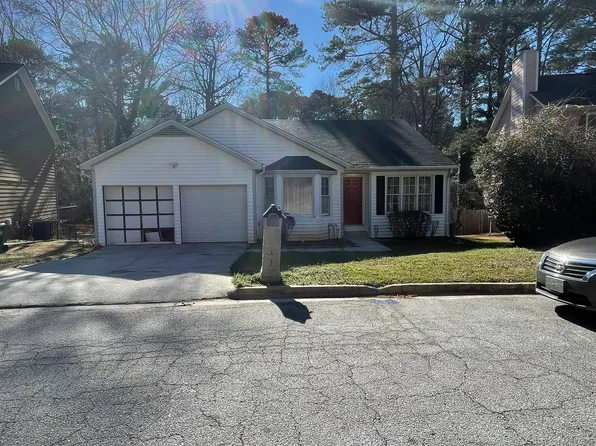 4795 Wyndam Dr, Stone Mountain, GA 30088