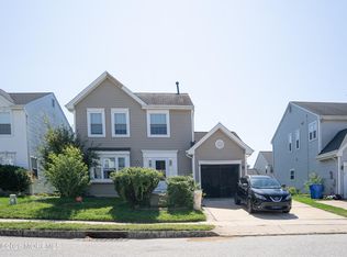 15 Fieldcrest Dr, Westampton, NJ 08060