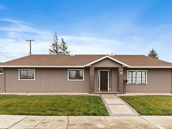 2nd image of 2572 Patricia Dr