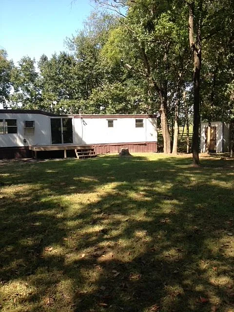 2 bed, 1200 sqft, $800 — Photo 2